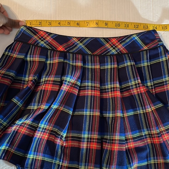 ♻️📸La Senza Blue Red Yellow Green Plaid Pleated Mini Skirt size Medium - Picture 11 of 12